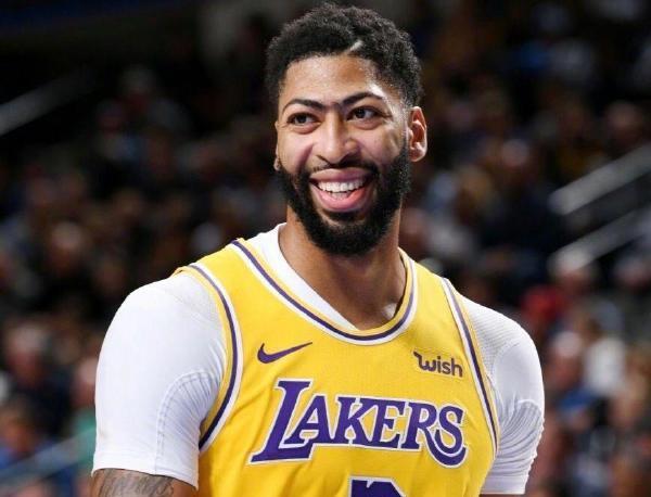 命中多達8