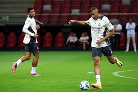 场精彩纷呈 场精彩纷呈